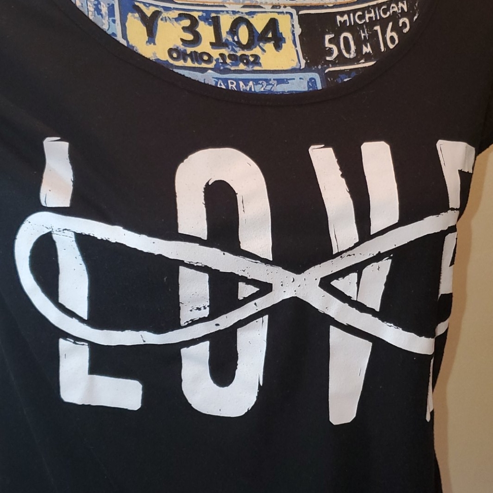 SWS "Love" Infiniti symbol crop top - Picture 2 of 6